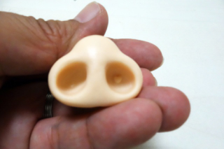 Illustration for article titled In Japan, There Are Fake Noses for You To Pick